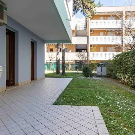 Beachside Getaway Flat For Six Lejlighed *