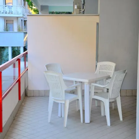 アパート Modern Flat 300m From The - Beahost