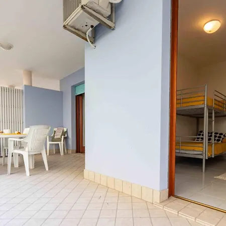 Apartman Beachside Getaway Flat For Six *