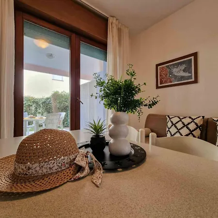 Διαμέρισμα Beachside Getaway Flat For Six