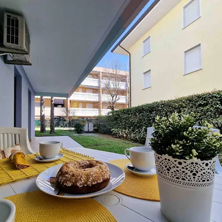 Apartman Beachside Getaway Flat For Six *